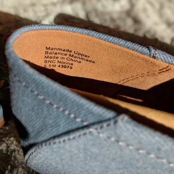 New Style Co, Nixine Slip-On Denim Floral Flats - Picture 3 of 6